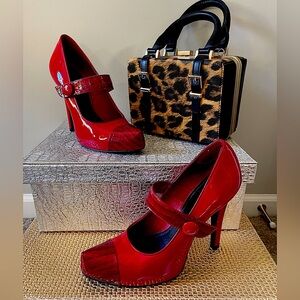 EUC Gianni Bini Platform Pump, Red/Reptile, Size 8.5